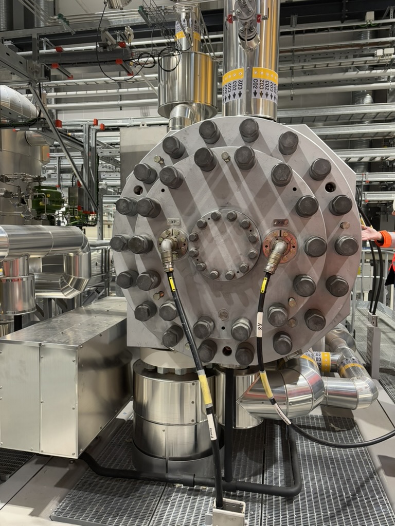 Heat pump compressor used in a seawater thermal energy network in Esbjerg, Denmark.