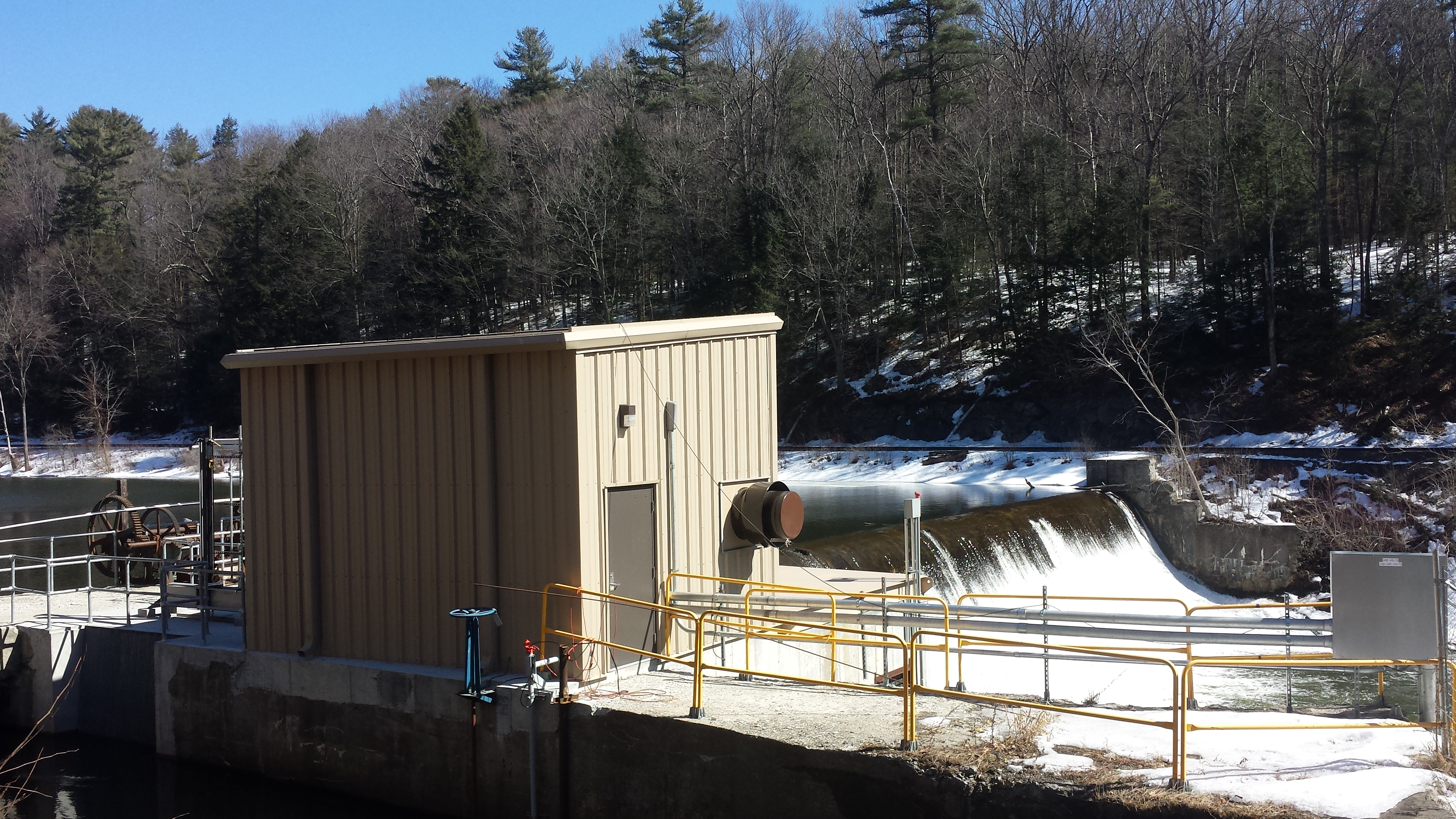 Glendale hydro minimum flow powerhouse 2015 Hydro powerhouse and dam